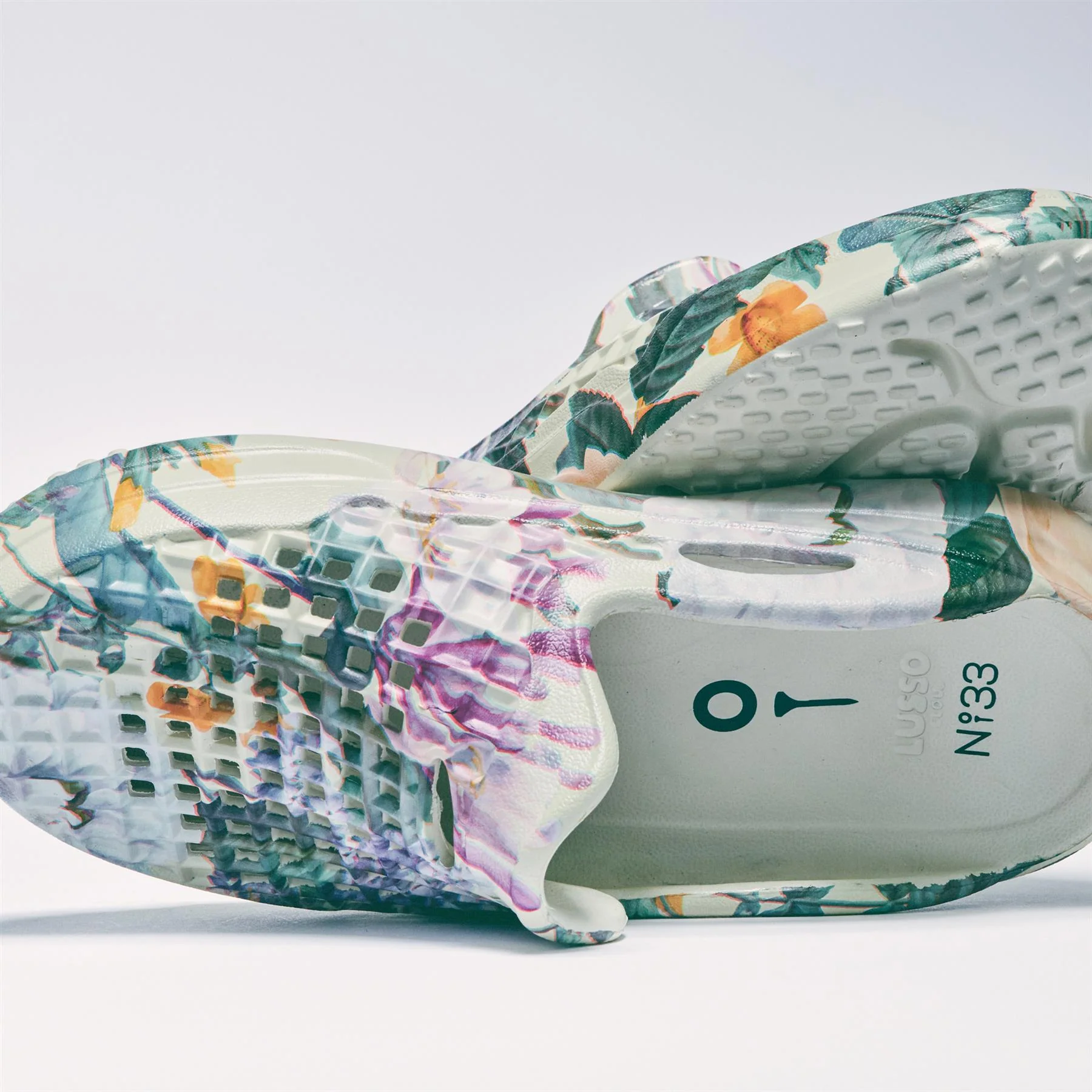 33 x Lusso Cloud Scenario Slide - Image 9