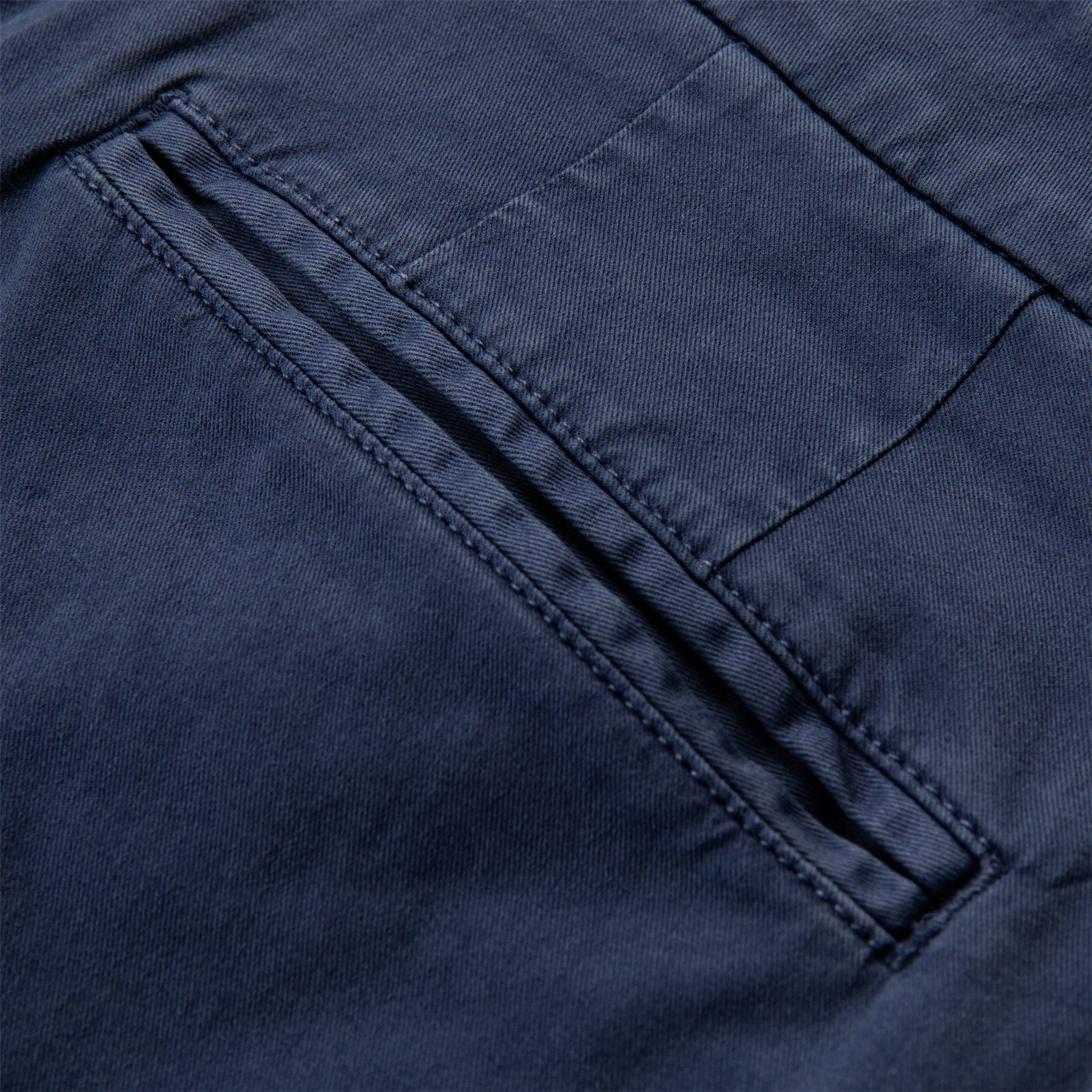 Brian Pants Regal - Image 3