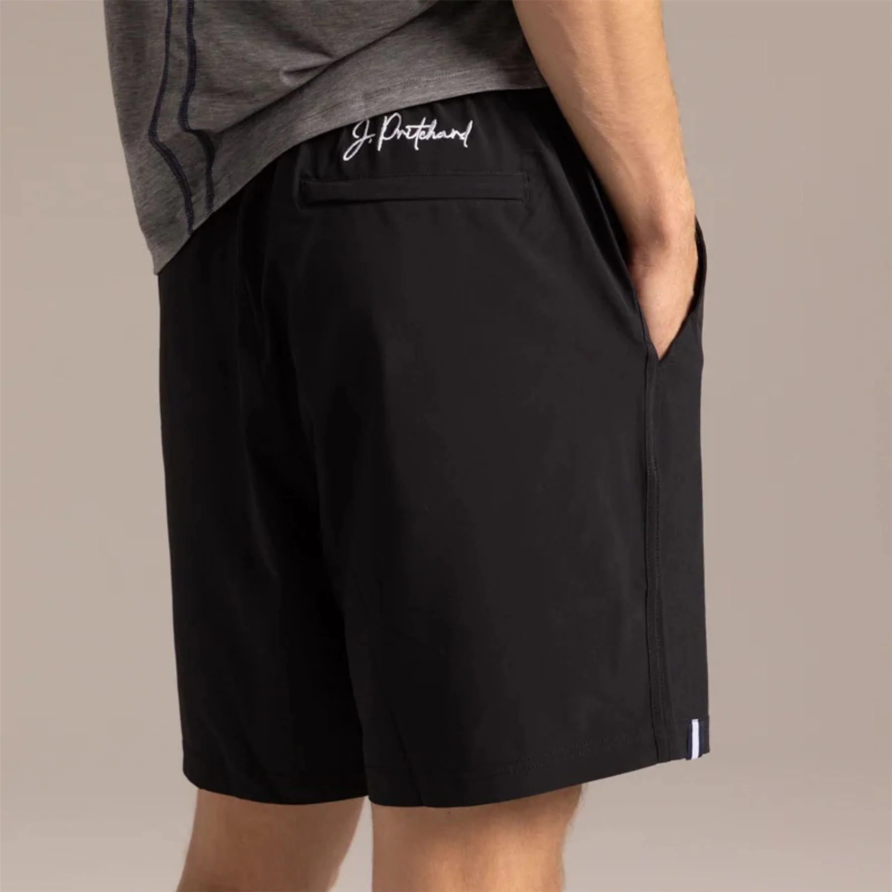 Icon Shorts Pure Black - Image 3