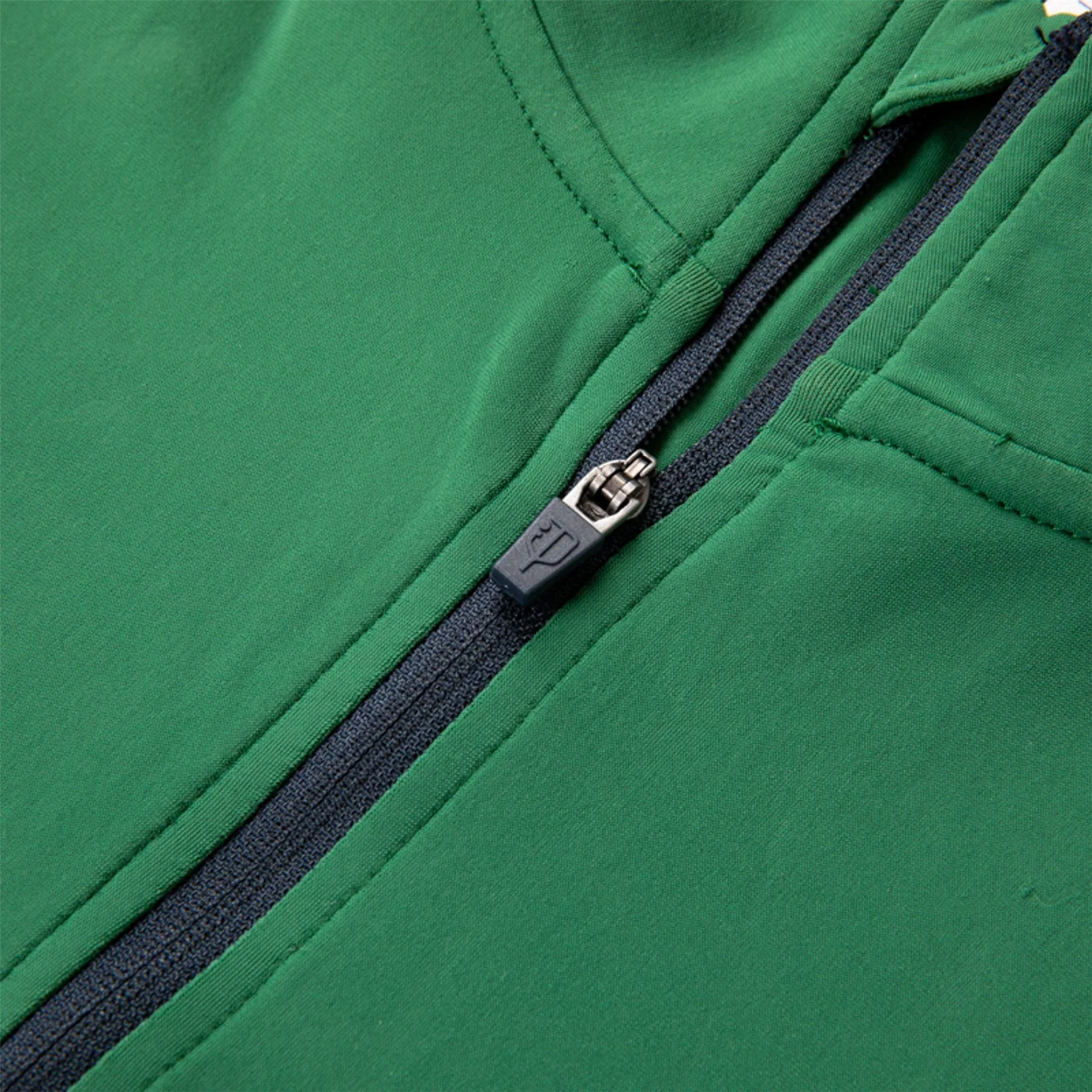 Regatta Quarter Zip Pritchard Green - Image 4