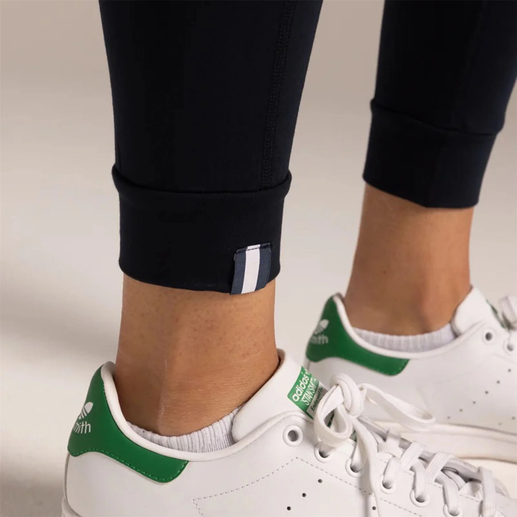 Womens Founders Joggers Bainbridge Blue - Image 4